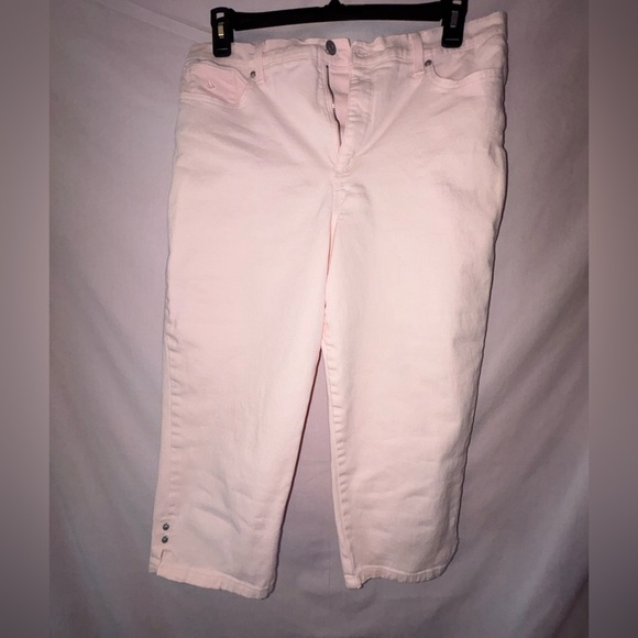 Gloria Vanderbilt Denim - Gloria Vanderbilt Pink Cropped Ankle Jeans